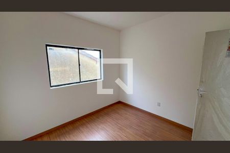 Casa à venda com 4 quartos, 360m² em Santa Monica, Belo Horizonte