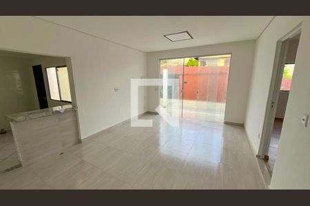 Casa à venda com 4 quartos, 360m² em Santa Monica, Belo Horizonte