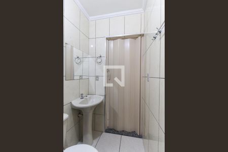 Banheiro de casa para alugar com 2 quartos, 55m² em Colônia (zona Leste), São Paulo