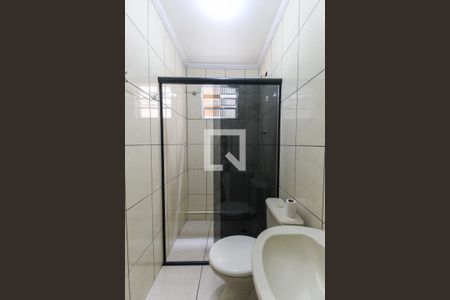 Banheiro de casa para alugar com 2 quartos, 55m² em Colônia (zona Leste), São Paulo