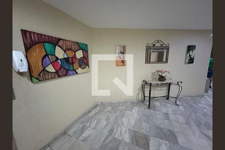 Hall de entrada de apartamento para alugar com 2 quartos, 72m² em Méier, Rio de Janeiro