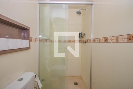 Banheiro de apartamento à venda com 1 quarto, 41m² em Passo D’areia, Porto Alegre