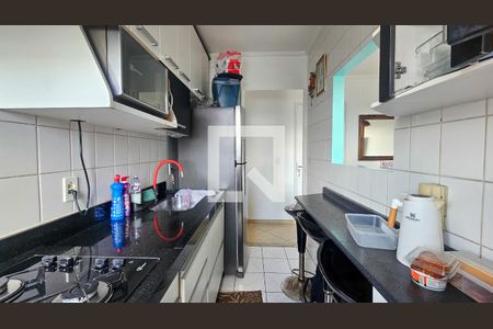 Cozinha  de apartamento à venda com 2 quartos, 43m² em Vila Arriete, São Paulo