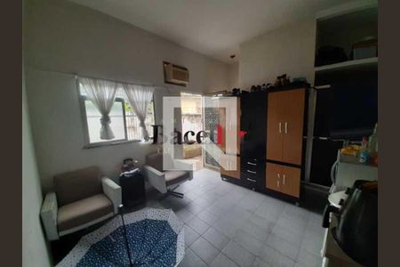 Casa à venda com 3 quartos, 169m² em Rocha, Rio de Janeiro