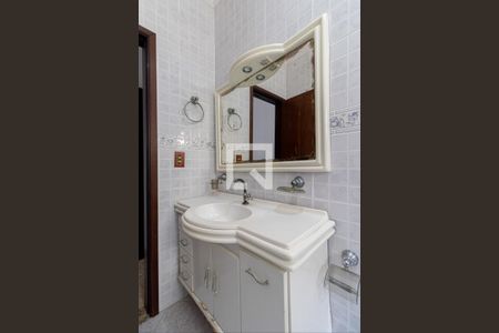 Banheiro Suíte  de casa à venda com 3 quartos, 200m² em Vila Salete, São Paulo