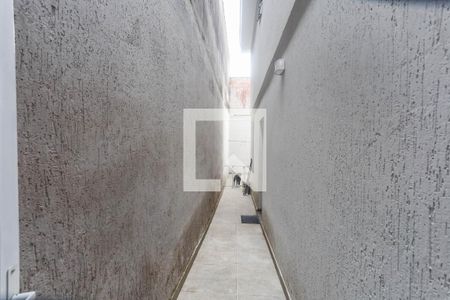 Corredor de casa à venda com 3 quartos, 135m² em Piraporinha, Diadema