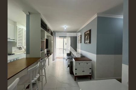 Sala de apartamento à venda com 2 quartos, 70m² em Jardim Iracema, Barueri