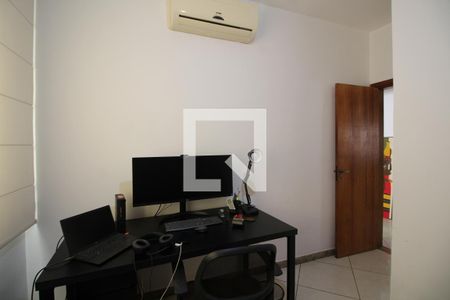 Quarto 1 de casa de condomínio à venda com 6 quartos, 315m² em Jacarepaguá, Rio de Janeiro