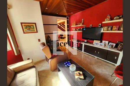 Casa de Condomínio à venda com 5 quartos, 196m² em Taquara, Rio de Janeiro