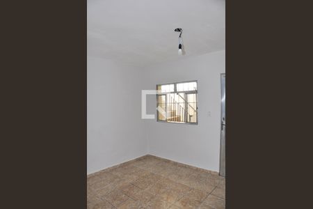 Detalhe - Sala de casa para alugar com 2 quartos, 44m² em Jardim do Tiro, São Paulo