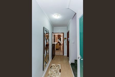 Corredor de casa para alugar com 3 quartos, 300m² em Parque Sao Domingos, São Paulo