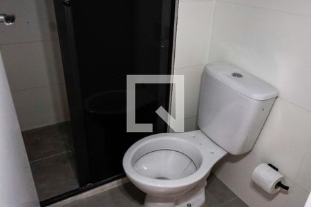 Banheiro de apartamento para alugar com 1 quarto, 31m² em Centro, Osasco