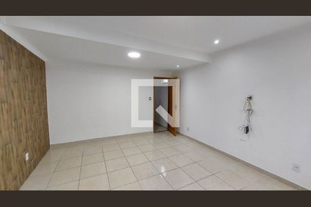Quarto 1 de casa para alugar com 3 quartos, 135m² em Centro, Nilópolis