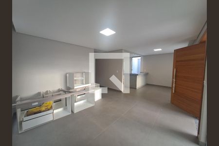 Casa à venda com 3 quartos, 500m² em Ovídeo Guerra, Lagoa Santa