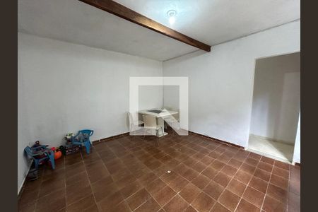 Sala de casa para alugar com 2 quartos, 50m² em Jardim Sulacap, Rio de Janeiro