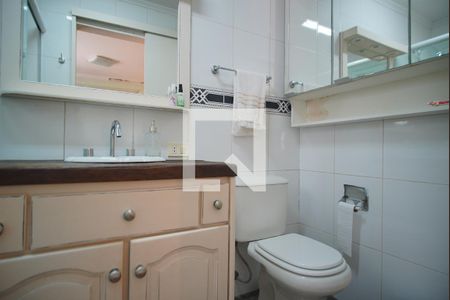 Banheiro da Suíte de apartamento à venda com 2 quartos, 90m² em São João, Porto Alegre