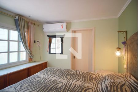 Suíte de apartamento à venda com 2 quartos, 90m² em São João, Porto Alegre