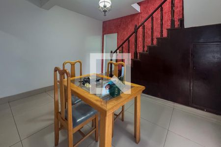 Casa à venda com 3 quartos, 240m² em Pindorama, Belo Horizonte