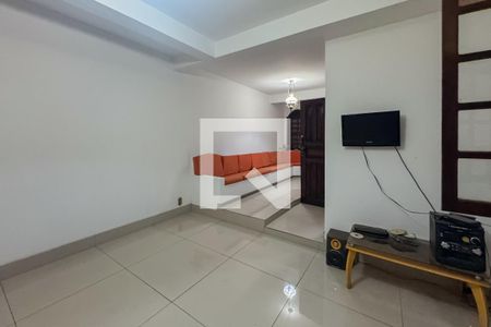 Casa à venda com 3 quartos, 240m² em Pindorama, Belo Horizonte
