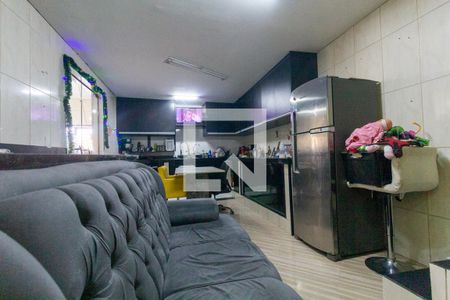 Sala e Cozinha de casa para alugar com 2 quartos, 110m² em Vila Londrina, São Paulo