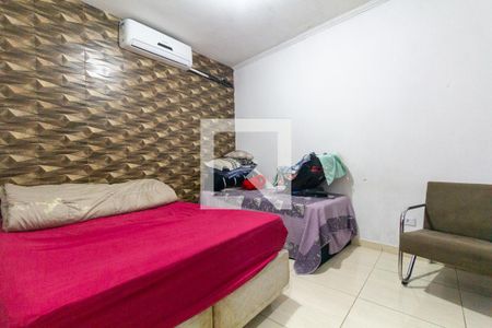 Quarto 1 de casa para alugar com 2 quartos, 110m² em Vila Londrina, São Paulo