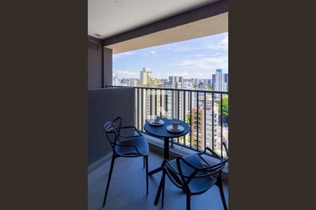 Varanda de kitnet/studio para alugar com 1 quarto, 27m² em Cidade Monções, São Paulo