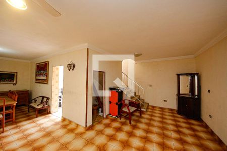 Sala de casa à venda com 4 quartos, 200m² em Jardim Guairaca, São Paulo