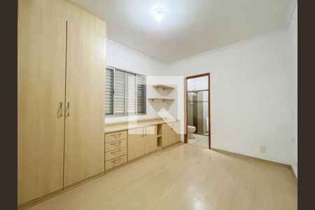 Suíte de casa à venda com 3 quartos, 250m² em Jaguaribe, Osasco