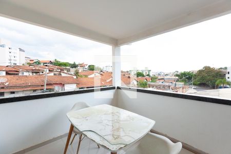 Casa para alugar com 3 quartos, 150m² em Vila Paris, Contagem