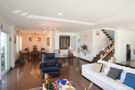 Sala de casa de condomínio à venda com 5 quartos, 550m² em Barra da Tijuca, Rio de Janeiro