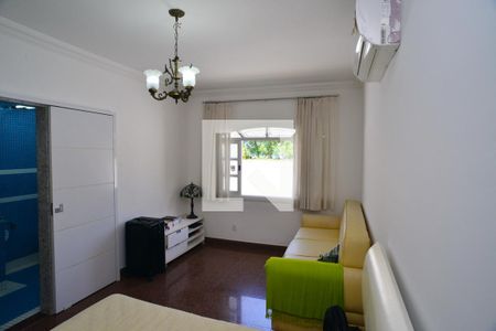 Suíte 1 de casa de condomínio à venda com 5 quartos, 550m² em Barra da Tijuca, Rio de Janeiro