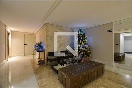 Hall de entrada de apartamento à venda com 1 quarto, 44m² em Funcionários, Belo Horizonte