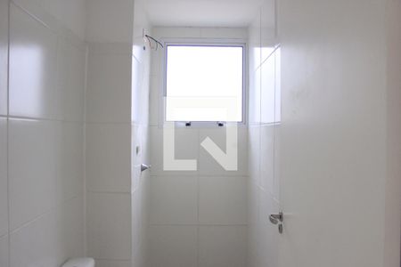 Banheiro de apartamento para alugar com 2 quartos, 43m² em Vila Nova Bonsucesso, Guarulhos