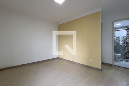 Sala de apartamento para alugar com 2 quartos, 47m² em Água Chata, Guarulhos