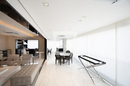 sala de estar de apartamento à venda com 3 quartos, 233m² em Paraíso, São Paulo