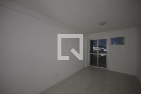 Sala de apartamento para alugar com 2 quartos, 64m² em Praça Seca, Rio de Janeiro