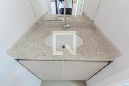 Banheiro de kitnet/studio para alugar com 1 quarto, 23m² em Bela Vista, São Paulo