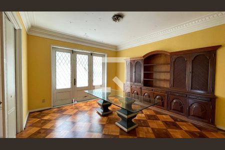 Sala de casa à venda com 3 quartos, 643m² em Grajaú, Rio de Janeiro