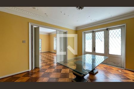 Sala de casa à venda com 3 quartos, 643m² em Grajaú, Rio de Janeiro