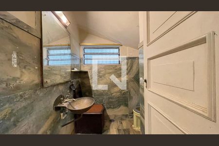 Lavabo de casa à venda com 3 quartos, 643m² em Grajaú, Rio de Janeiro
