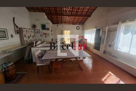 Casa à venda com 3 quartos, 240m² em Vila Isabel, Rio de Janeiro