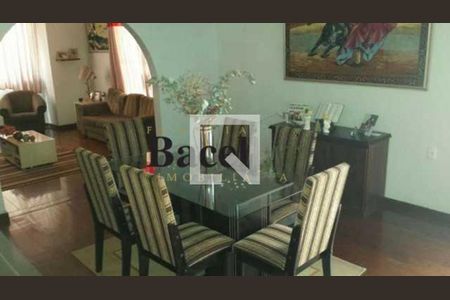 Casa à venda com 7 quartos, 320m² em Tijuca, Rio de Janeiro