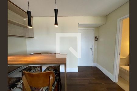 Sala de apartamento à venda com 3 quartos, 139m² em Jardim Arpoador, São Paulo