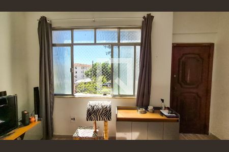 Sala de apartamento para alugar com 2 quartos, 67m² em Penha, Rio de Janeiro