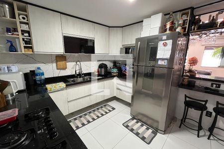 Cozinha de casa de condomínio à venda com 2 quartos, 101m² em Tauá, Rio de Janeiro