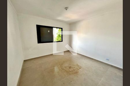 Quarto 1 de casa à venda com 3 quartos, 180m² em Jardim Santa Mena, Guarulhos