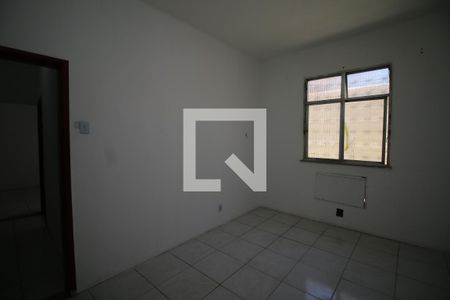 Quarto 1 de apartamento para alugar com 2 quartos, 80m² em Olaria, Rio de Janeiro