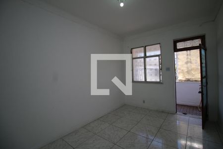 Sala de apartamento para alugar com 2 quartos, 80m² em Olaria, Rio de Janeiro