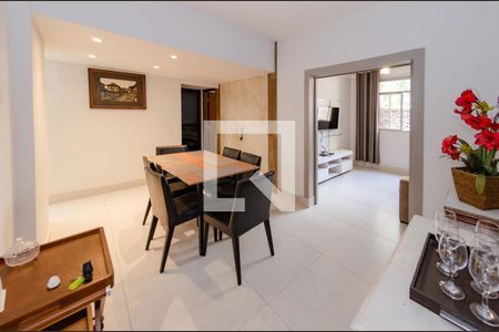 Sala de apartamento para alugar com 2 quartos, 80m² em Sion, Belo Horizonte