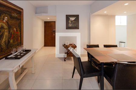 Sala de apartamento para alugar com 2 quartos, 80m² em Sion, Belo Horizonte